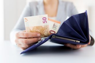 Επιστροφή ενοικίου: «Βροχή» τα παράπονα πολιτών – Τα χρήματα που είδαν στους λογαριασμούς τους ήταν πολύ λιγότερα από τα αναμενόμενα