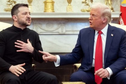 Το δύσκολο σταυροδρόμι του Ζελένσκι: Οι ασφυκτικές πιέσεις Τραμπ, ο ανυποχώρητος Πούτιν και το τελεσίγραφο των 6 ημερών