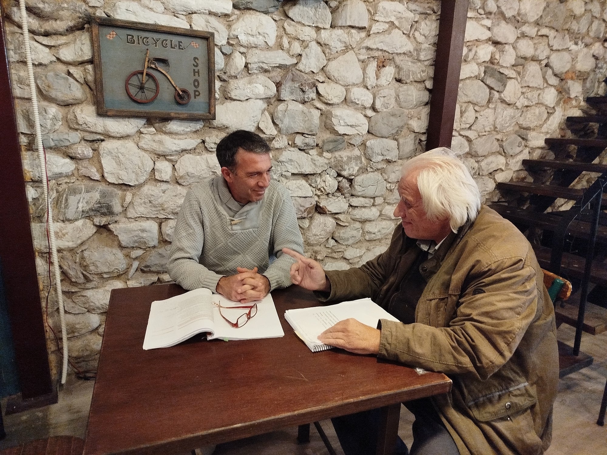 «Ο Δράκος χρόνος» είναι το νέο θεατρικό έργο του δημοσιογράφου και συγγραφέα Κώστα Μπουλμπασάκου