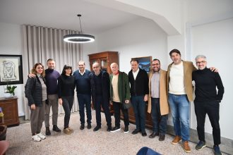 Επίσκεψη αντιπροσωπείας του Καρναβαλιού του Πουτινιάνο στην Πάτρα