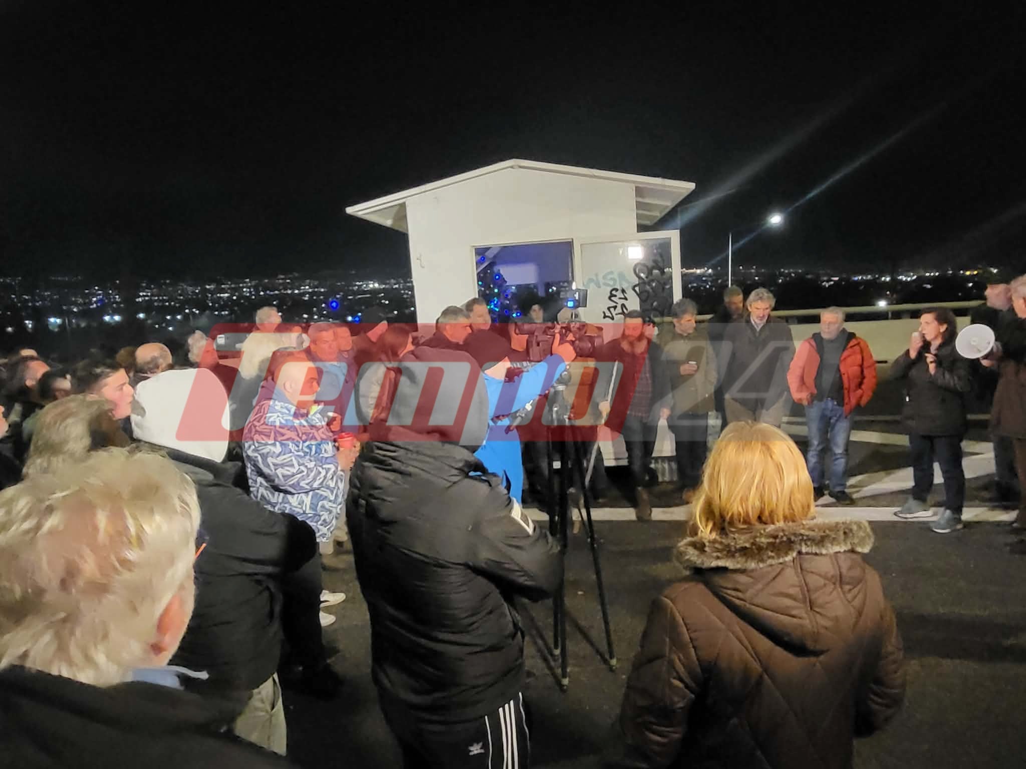 Πάτρα: Γιατί το αγροτικό μπλόκο της Περιμετρικής δεν άνοιξε για τους ταξιδιώτες