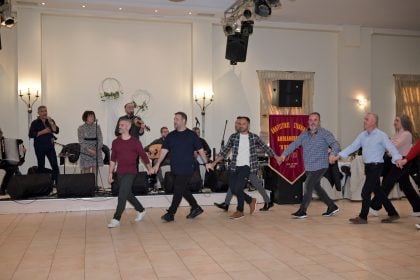 Με επιτυχία πραγματοποιήθηκε το πρώτο εορταστικό γλέντι του Πολιτιστικού Συλλόγου Αμπελοκήπων «Η ΠΡΟΟΔΟΣ» - ΦΩΤΟ