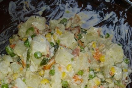 Olivier σαλάτα για συνοδευτικό