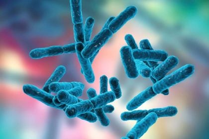 Aμυγδαλίτιδα πλευρική αυχενική λεμφαδενίτιδα και πνευμονία από το βακτήριο Fusobacterium