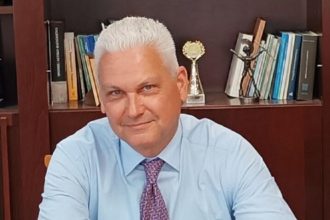 Παρέμβαση Ζαΐμη για να καθοριστεί ειδικό ποσοστό επιπλέον των εισακτέων στις Πανελλήνιες του 2026, για τις πυρόπληκτες περιοχές της Αχαΐας