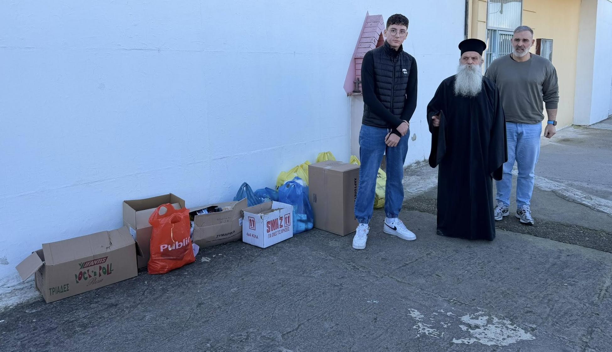 Εθελοντές της ενορίας του Ι.Ν. Αγίας Τριάδος επισκέφθηκαν τις φυλακές Αγίου Στεφάνου