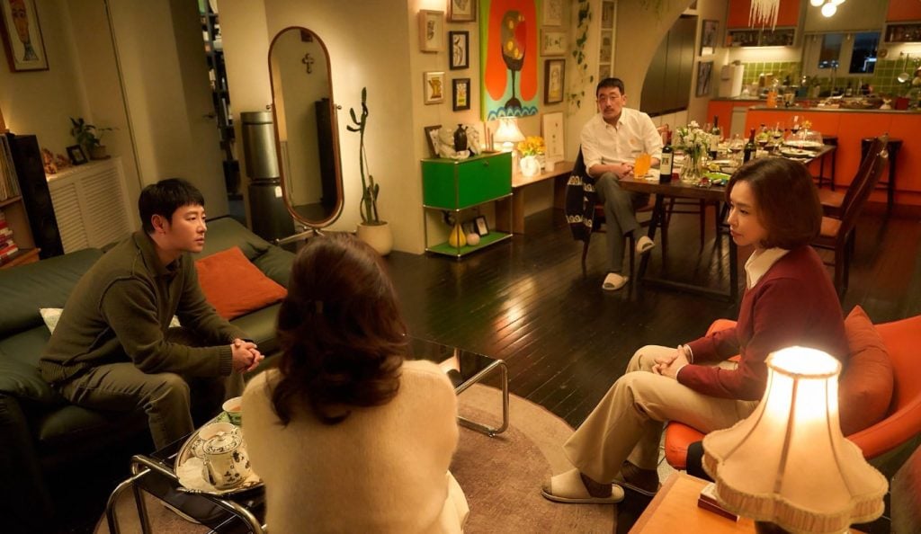 Στη 2η θέση του κορεατικού box office παραμένει το “The People Upstairs”