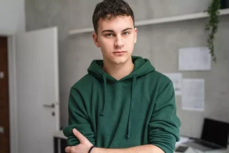 Αυτά τα αγόρια καθυστερούν να μπουν στην εφηβεία