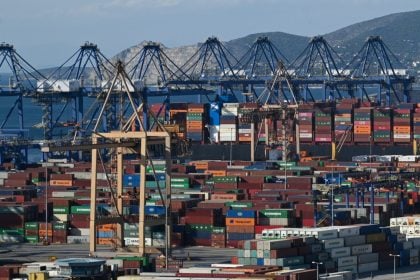 Κατάσχεση 1 τόνου κοκαΐνης στο λιμάνι του Πειραιά από το ελληνικό FBI – Τέσσερις συλλήψεις