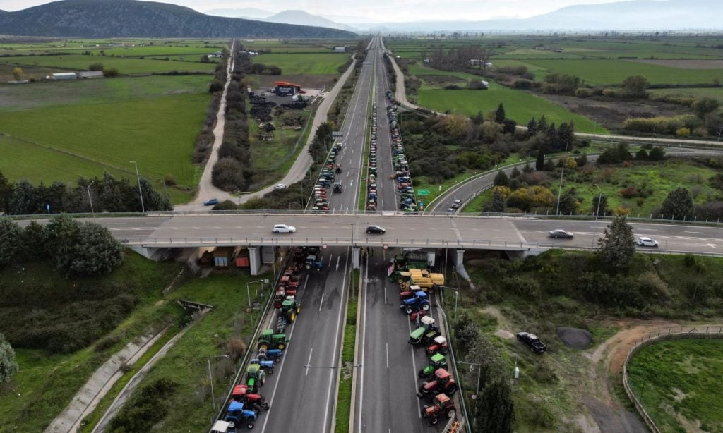 Οι αγρότες σφίγγουν τον κλοιό - Απόβαση, σήμερα, στο λιμάνι της Θεσσαλονίκης – Ανοικτή η πόρτα του διαλόγου, διαμηνύει η κυβέρνηση