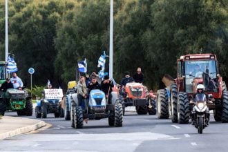  Οι αγρότες κατεβαίνουν στο λιμάνι της Ηγουμενίτσας - Σε θέση "μάχης" στην Αχαΐα 