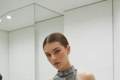 Μαύρο δερμάτινο παντελόνι: Πώς να το φορέσεις για glam γιορτινές εμφανίσεις