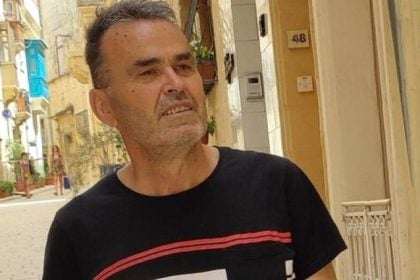 Τέλος του Παιχνιδιού - Η παρτίδα που παίζεται στο κενό