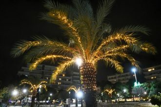 Η Πάτρα σε Χριστουγεννιάτικους ρυθμούς - Στολίστηκε Τριών Συμμάχων και Ψηλά Αλώνια ΦΩΤΟ