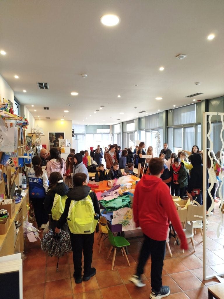 Οι μαθητές του 24ου Δημοτικού Σχολείου Πατρών ξεναγήθηκαν στα Παλαιά Σφαγεία