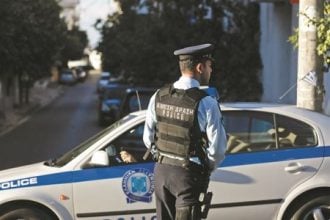 Πάτρα: Οδηγούσε ενώ του είχε αφαιρεθεί το δίπλωμα - Ενεπλάκη σε τροχαίο με τραυματισμό