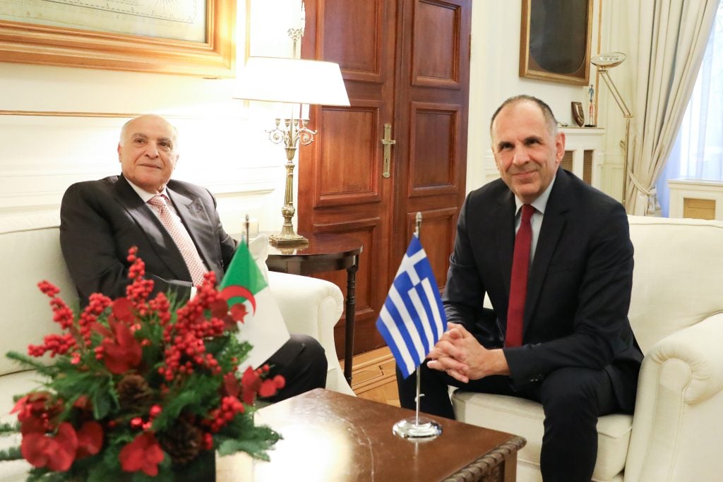 Γ. Γεραπετρίτης με ΥΠΕΞ Αλγερίας: «Ενώνουμε τις φωνές μας στη βάση του Διεθνούς Δικαίου»