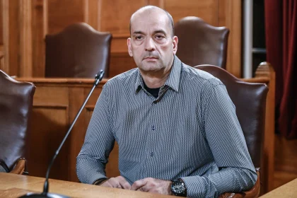 Μαγειρίας στη Βουλή: Με λεφτά που μου δώρισε η μάνα μου αγόρασα τη Ferrari