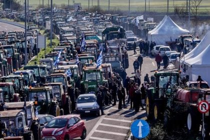 Απόφαση για κλιμάκωση από τους αγρότες της Νίκαιας – 18 μπλόκα ζητούν συνάντηση με την Κυβέρνηση