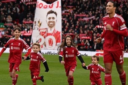 Συγκίνηση στο Άνφιλντ με τους γιους του Ντιόγκο Ζότα!