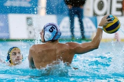 Πόλο: Η Βουλιαγμένη «καθάρισε» στο β΄ ημίχρονο την Μπουντούτσνοστ και… περιμένει