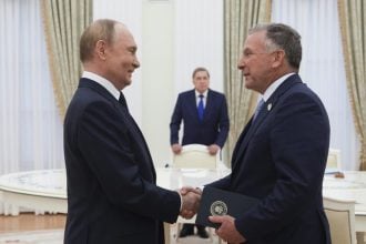 Συνάντηση Γουίτκοφ – Πούτιν για τον τερματισμό του πολέμου στην Ουκρανία