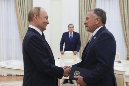 Συνάντηση Γουίτκοφ – Πούτιν για τον τερματισμό του πολέμου στην Ουκρανία