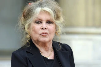 Μπριζίτ Μπαρντό: Η ανακοίνωση μετά την είδηση της νοσηλείας της - Αναρρώνει, θα εκτιμούσε να σεβαστούν την ιδιωτική της ζωή