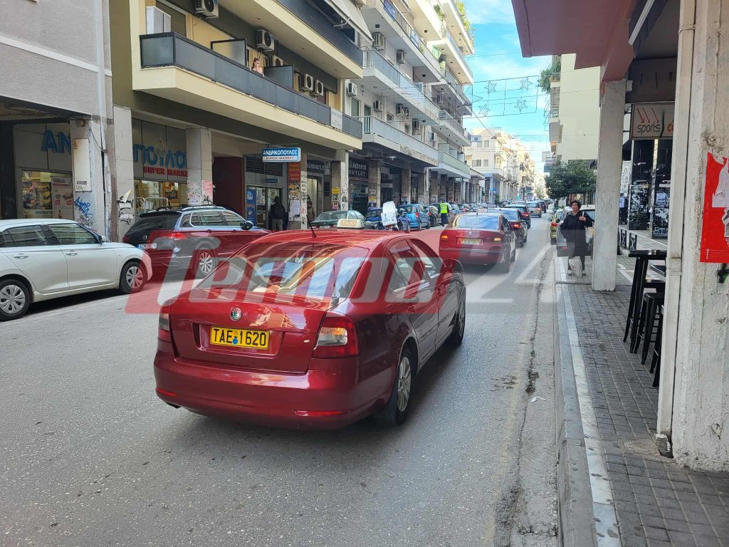 Συγκέντρωση ιδιοκτητών ταξί - Αυτοκινητοπομπή στο κέντρο της Πάτρας ΦΩΤΟ-ΒΙΝΤΕΟ-ΝΕΟΤΕΡΑ