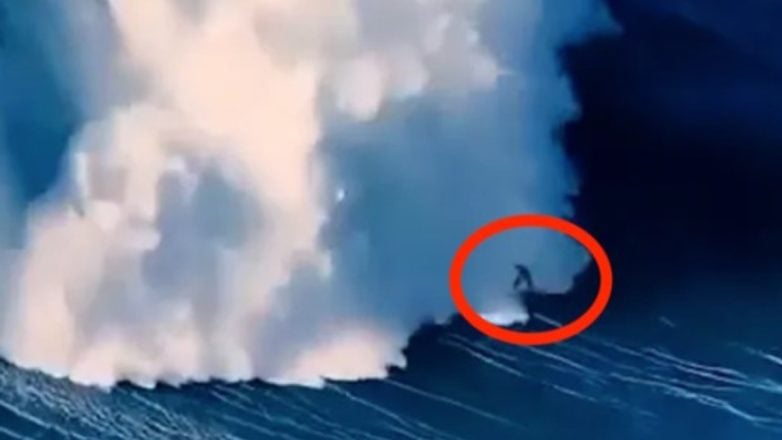 Πορτογαλία: Ατύχημα για τον έμπειρο σέρφερ Κάρλος Μπουρλέ – Τον «κατάπιε» το κύμα