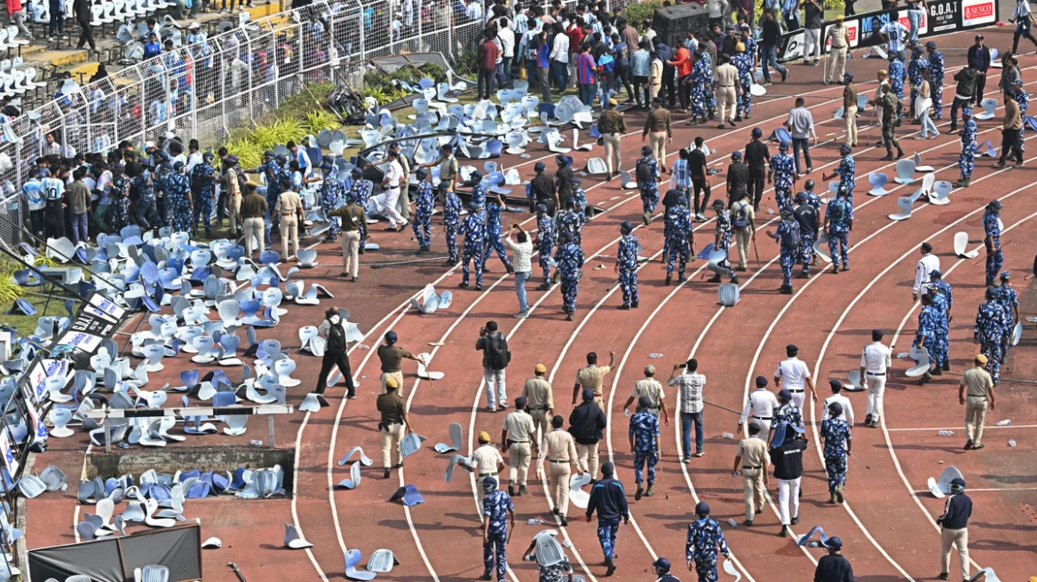 Άγρια επεισόδια στην Ινδία: Οπαδοί τα έκαναν γης μαδιάμ επειδή ο Μέσι εμφανίστηκε μόνο για λίγα λεπτά στην Καλκούτα