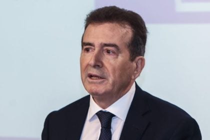 Χρυσοχοΐδης: «Να μείνουν ανοιχτά τελωνεία και λιμάνια»