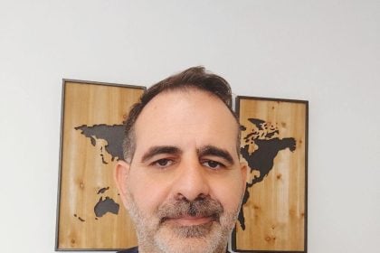 Ο εμπορικός σύλλογος δεν χωρίζεται σε χρώματα