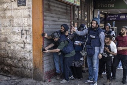 Γαλλία: Προσφυγή στη δικαιοσύνη για «παρεμπόδιση» των δημοσιογράφων στη Λωρίδα της Γάζας