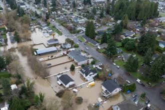 Καταστροφικές πλημμύρες πλήττουν την Ουάσινγκτον