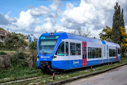 Καλάβρυτα: Αμαξοστοιχία της Hellenic Train σταμάτησε καθ’ οδόν για να παραλάβει ορειβάτες που εξέπεμψαν βοήθεια