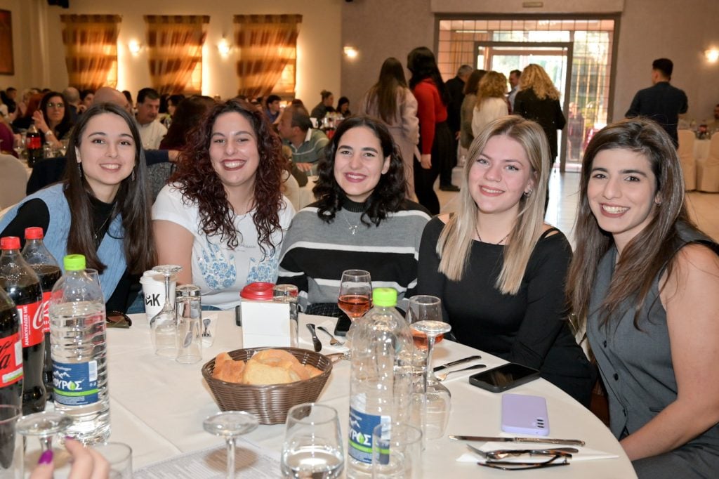 Με επιτυχία πραγματοποιήθηκε το πρώτο εορταστικό γλέντι του Πολιτιστικού Συλλόγου Αμπελοκήπων «Η ΠΡΟΟΔΟΣ» - ΦΩΤΟ