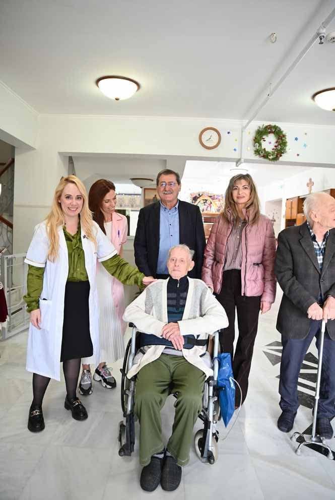 Βίβιαν Σαμούρη: Να Αγαπάμε, να Δίνουμε, να Στηρίζουμε και γι' αυτά ν' αγωνιζόμαστε.