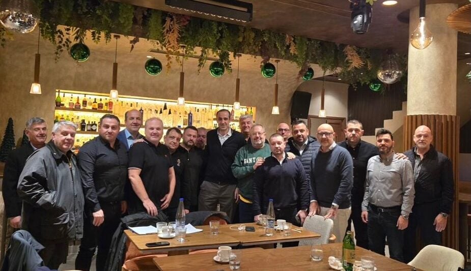 Γρηγόρης Δημητριάδης: Συνάντηση με τους εκπροσώπους του κλάδου της εστίασης από όλη την Ελλάδα