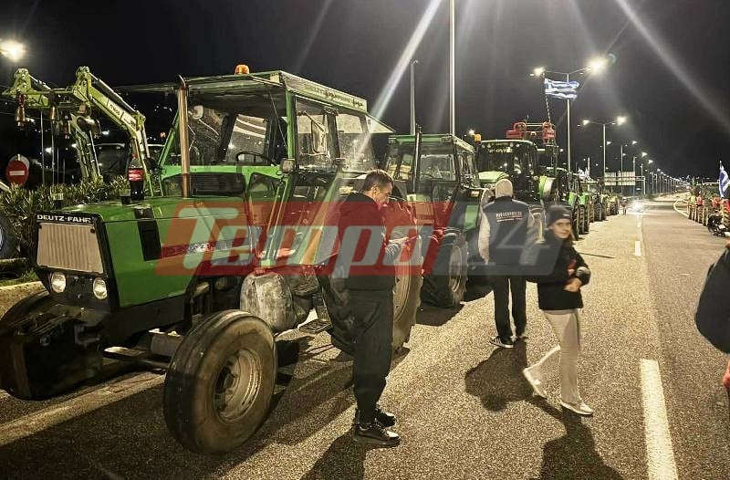 Ουρές οχημάτων στην Περιμετρική της Πάτρας - Κλειστός επ' αόριστον ο δρόμος από τους αγρότες, πρόταση στο τραπέζι για κινητοποίηση στη Γέφυρα την Τρίτη (ΦΩΤΟ)