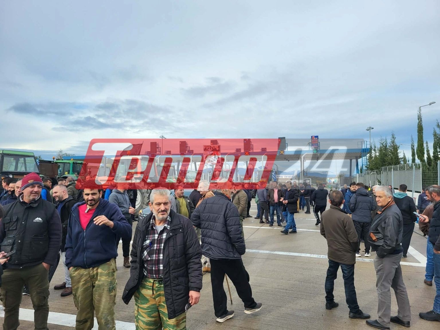 Αγρότες: Νέες κινητοποιήσεις σε Αθηνών–Λαμίας και Εγνατία – Στην Κρήτη αποφάσισαν να αποκλείσουν το αεροδρόμιο Ηρακλείου - Μπλόκα σε Αχαΐα και Αιτωλοακαρνανία