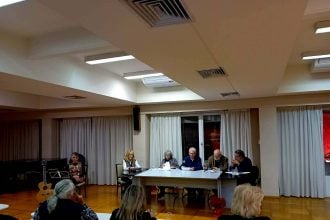 Παρουσιάστηκε στην Αθήνα η ποιητική συλλογή «Αφοδράριστη γραφή» της Πηνελόπης Αλιβιζάτου