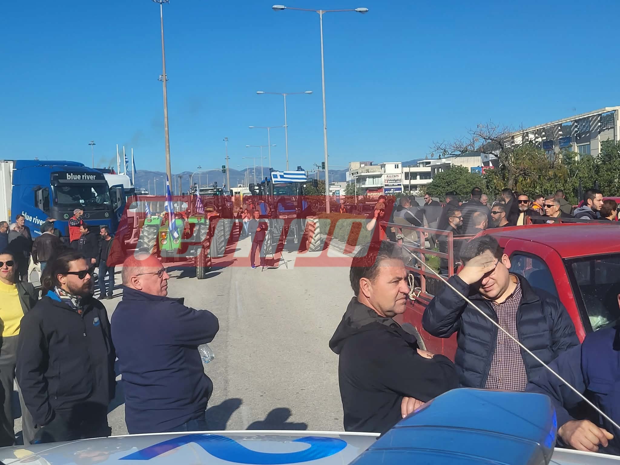 Αγρότες: Απόβαση στο λιμάνι της Ηγουμενίτσας (ΦΩΤΟ)