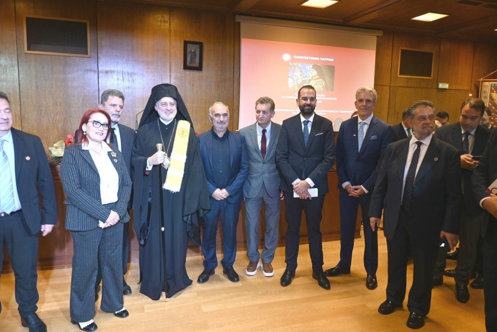 Αρχιεπίσκοπος Αμερικής Ελπιδοφόρος: Αναγορεύτηκε σε επίτιμο διδάκτορα του Πανεπιστημίου Πατρών (ΦΩΤΟ)