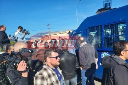 Ένταση στη Γέφυρα Ρίου Αντιρρίου - Οι Αστυνομία μπλόκαρε τους αγρότες