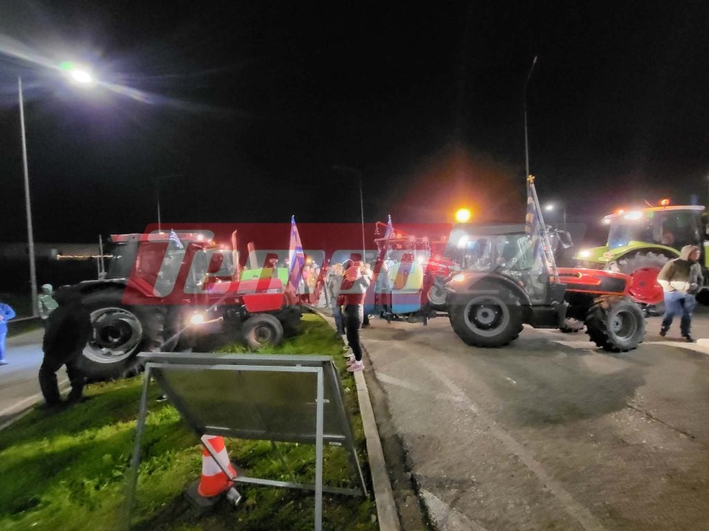 Οι αγρότες "έκοψαν" στα δύο την Αιτωλοακαρνανία - Απέκλεισαν την εθνική οδό στο Χαλίκι για μία ώρα, μπλόκο και στην Ολυμπία Οδό στον Πύργο (ΦΩΤΟ - ΒΙΝΤΕΟ)