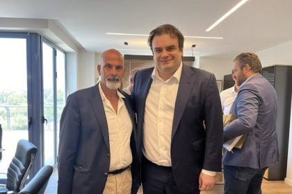 Χαράλαμπος Μπονάνος: Ένας πολιτικός που μας κάνει υπερήφανους