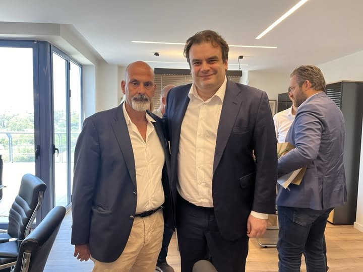 Χαράλαμπος Μπονάνος: Ένας πολιτικός που μας κάνει υπερήφανους