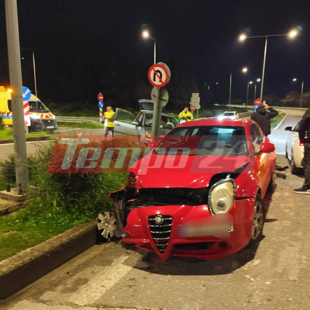 Πάτρα: “Τρίτωσε” το κακό το βράδυ των Χριστουγέννων! Τροχαίο στην Οβρυά - Στο Νοσοκομείο παιδάκι (ΦΩΤΟ)