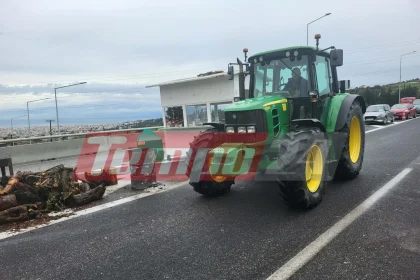 Ρεβεγιόν στα μπλόκα για τους αγρότες - Νέα πανελλαδική σύσκεψη για την κλιμάκωση των κινητοποιήσεων την Κυριακή - Η κατάσταση στη Δυτ. Ελλάδα